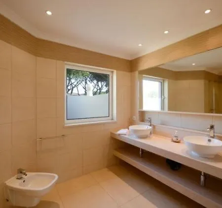 Sleeps 8 *