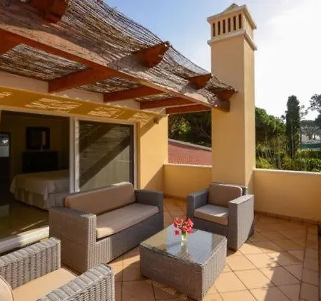 Sleeps 8 *